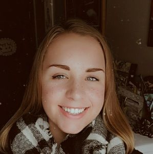 Meet your Posher, Leah